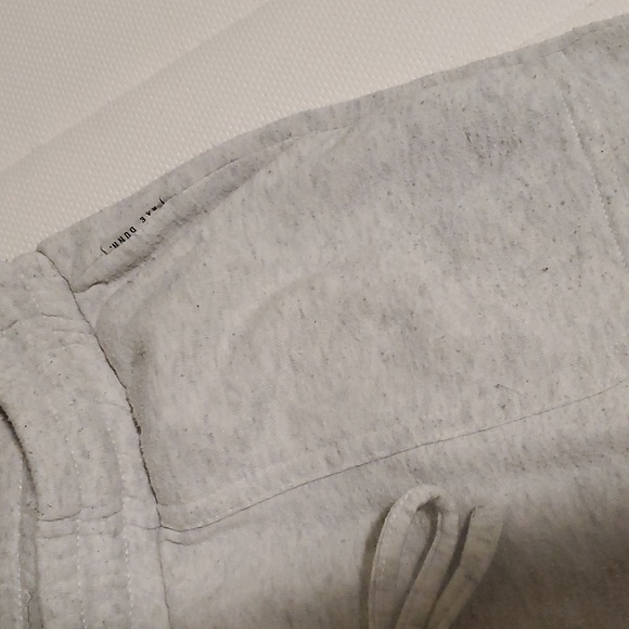 Grey sweats - Picture 2 of 4